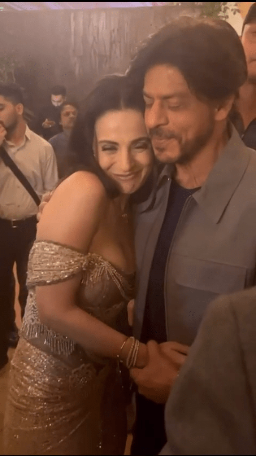 Shah Rukh Khan's Hugging Ameesha Patel at Gadar 2 Success Party